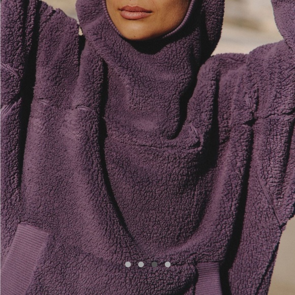 SCOUT IT OUT FLEECE PULLOVER IN GRAPHITE - Picture 4 of 4